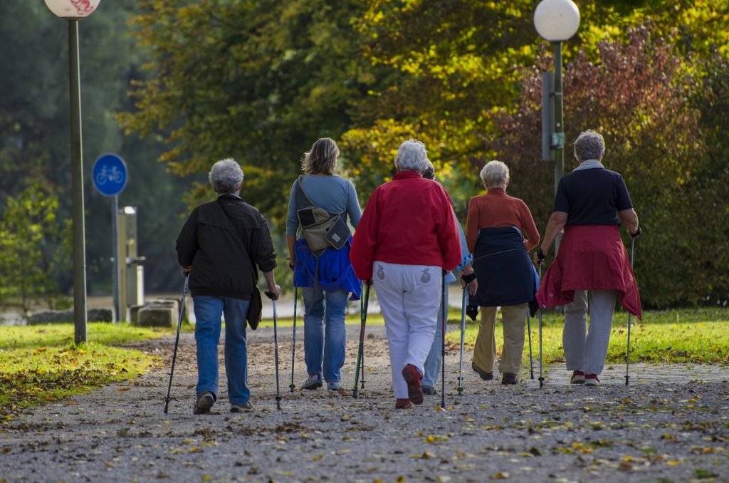 Aktywność fizyczna u osób starszych – czy powinno się ją praktykować?